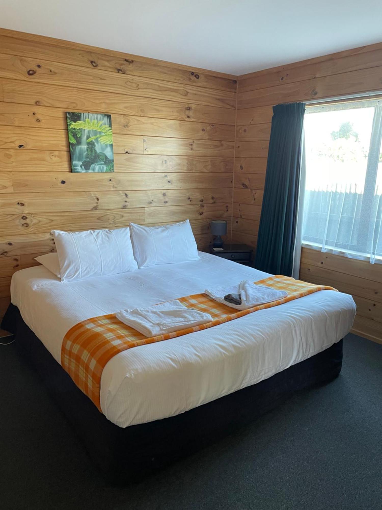Buller Bridge Motel Westport Extérieur photo