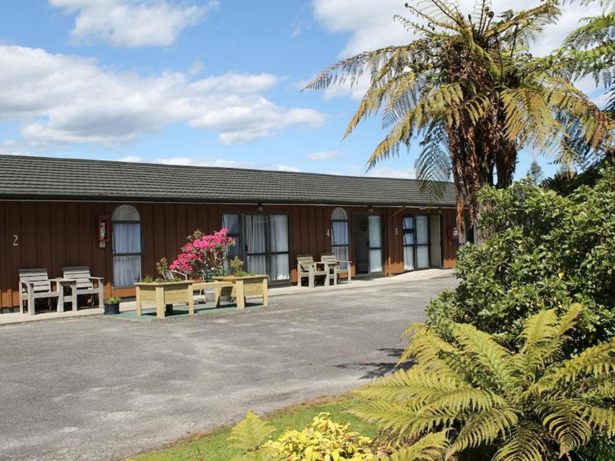 Buller Bridge Motel Westport Extérieur photo