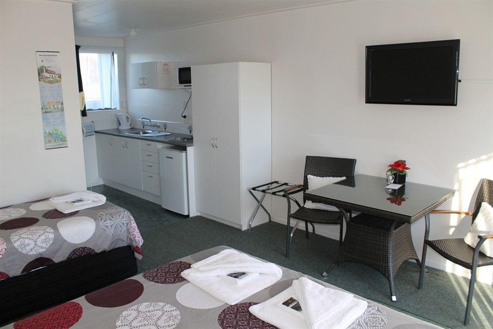 Buller Bridge Motel Westport Extérieur photo
